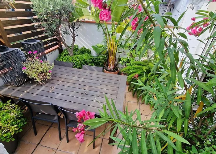 Atic Trobador Apartment Barcelona